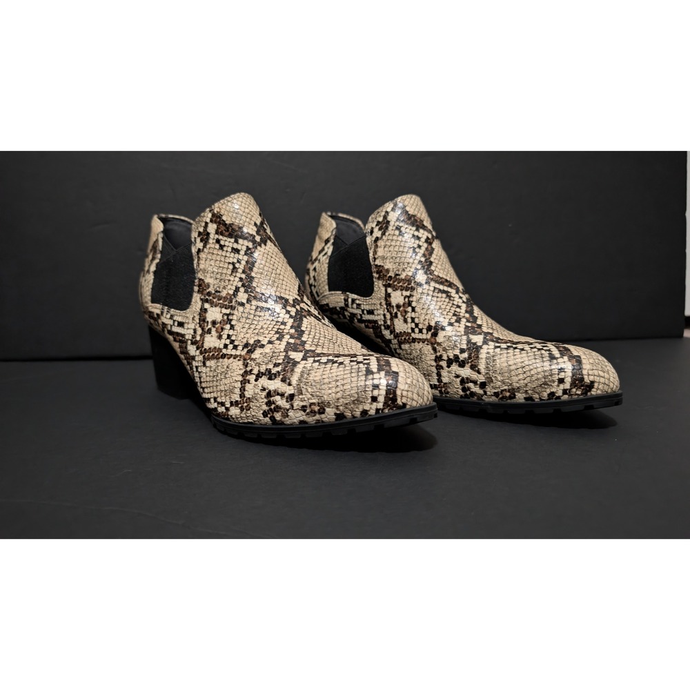 Vionic Snakeskin Ankle Boots, size 9